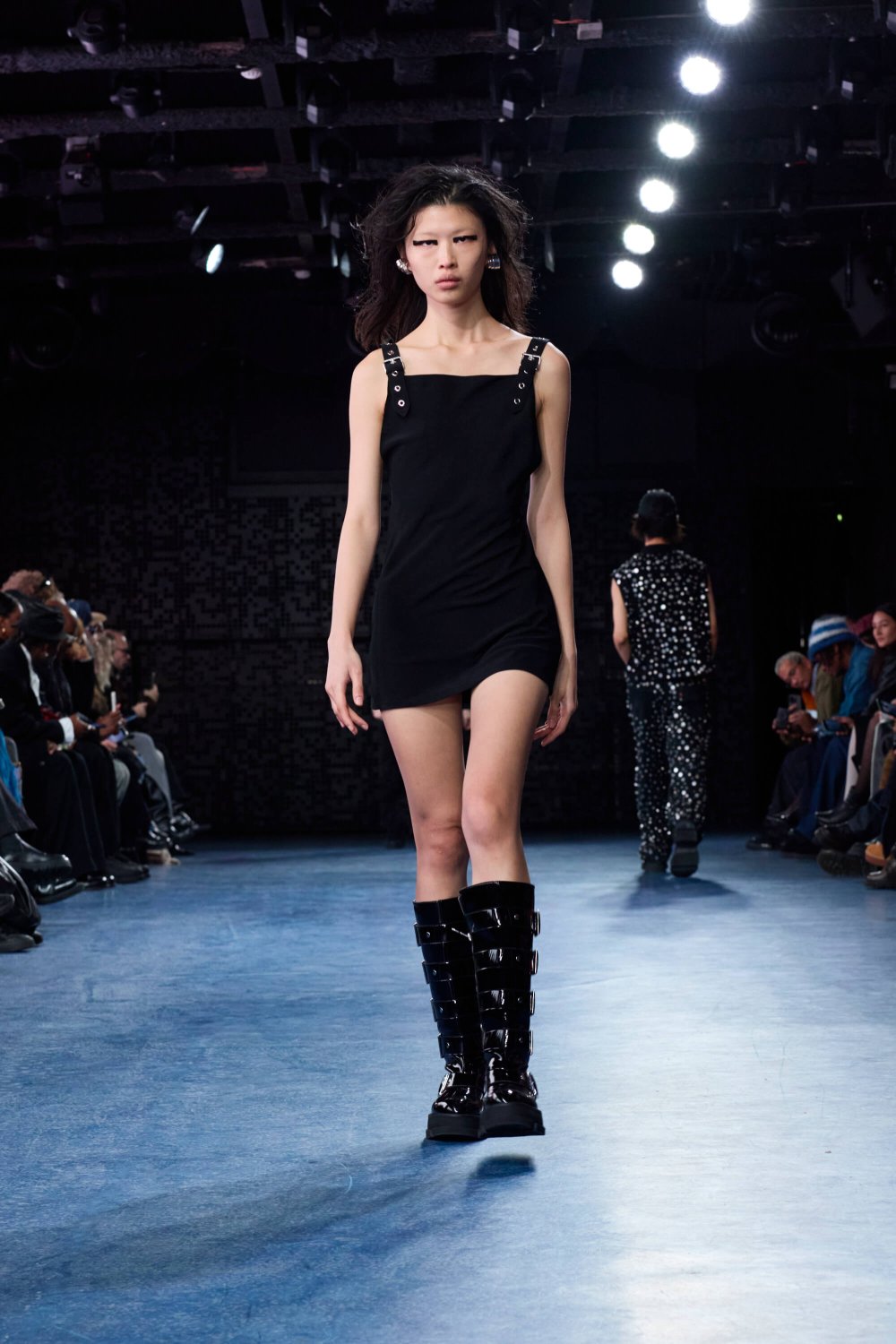 Fashion Show AW25-13