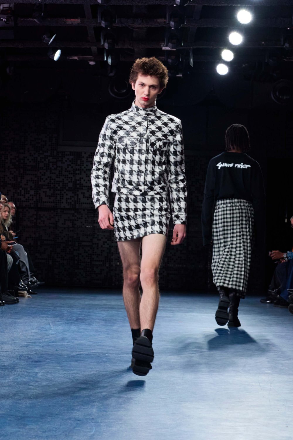 Fashion Show AW25-9